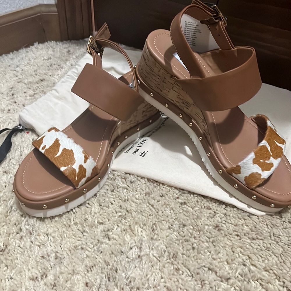 Myra Sandals